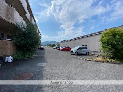 香川県高松市上天神町[2LDK/53.56m2]の駐車場