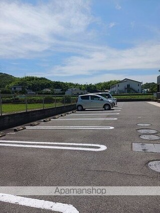 ハーベストホーム弐番館　Ⅰ[2LDK/54.85m2]の駐車場
