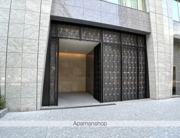 ザ・パークハウスグラン三番町26の玄関写真