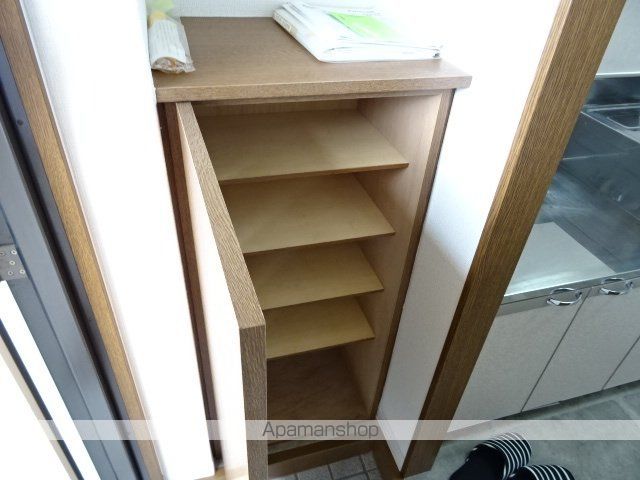 サバーブの内装写真