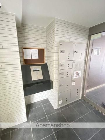 大供Aマンションの玄関写真