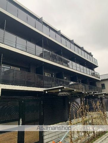 リアレスト池袋の玄関写真