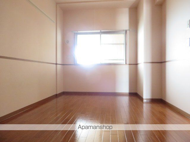アイブロスビルIVの内装写真