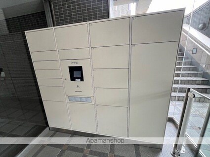 ローレルコート草津[3LDK/77.19m2]の共用部1