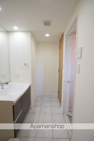 リーガル岡崎橋の内装写真
