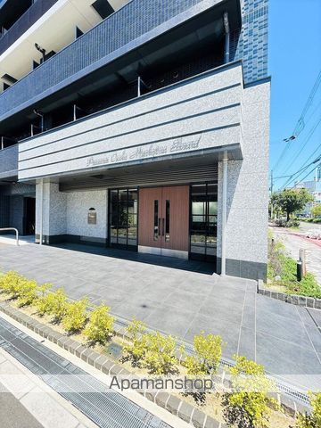 PRESSANCE大阪都島ELENARDの玄関写真