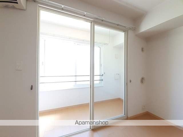 プレシャス 手屋の内装写真