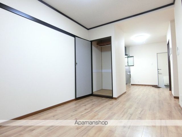 フレグランス東屋の内装写真
