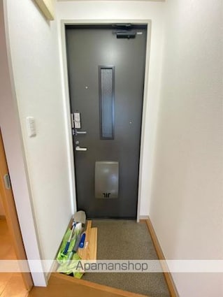 ＹＭハイツ　Ａ・Ｂ・Ｃ棟[3K/54.07m2]の玄関