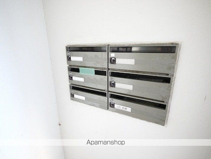 アヴニール池田[2LDK/66.05m2]の共用部2