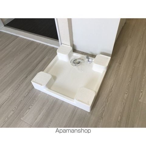 スリーパインズの内装写真