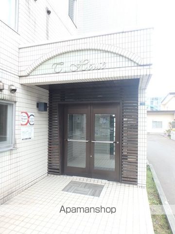T・HOUSEの玄関写真