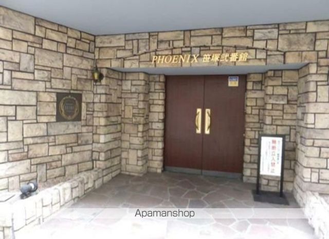 フェニックス笹塚弐番館の玄関写真