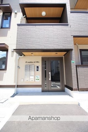 Ｄーｒｅｓｉｄｅｎｃｅ・Ｋ沖野上[2LDK/65.05m2]のエントランス