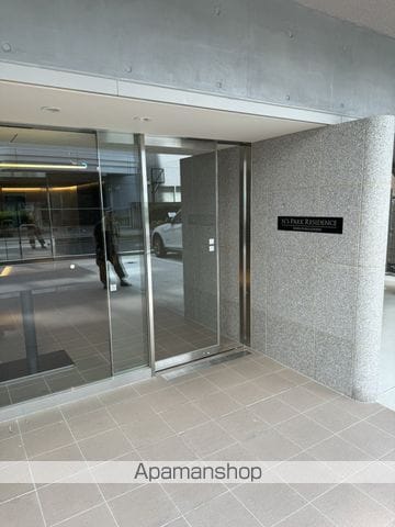 N’Sパークレジデンス新宿御苑の玄関写真