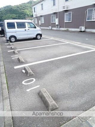 ハッピースクエアー　Ⅰ[2LDK/63.87m2]の駐車場4