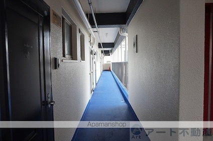 西岡プラザ[2LDK/51.03m2]の共用部