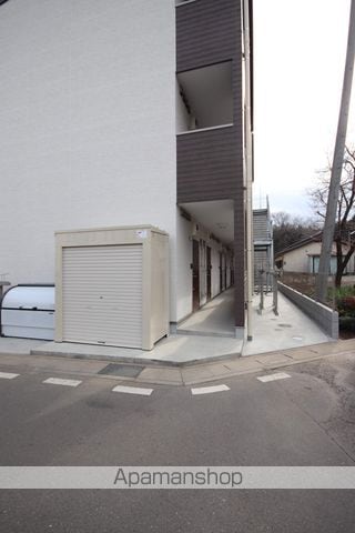 プラウドシャトー若葉の玄関写真