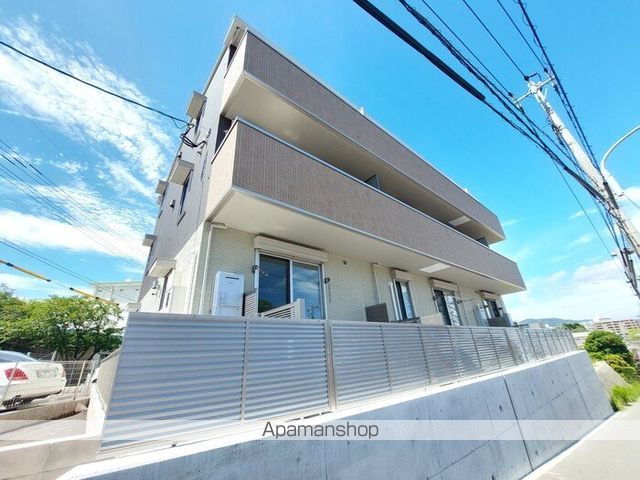トレス本城東館の外観写真