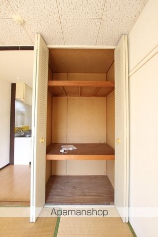 パールハイツ若葉の内装写真