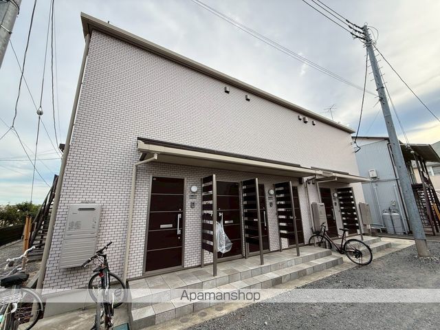 メイ シェノンの外観写真