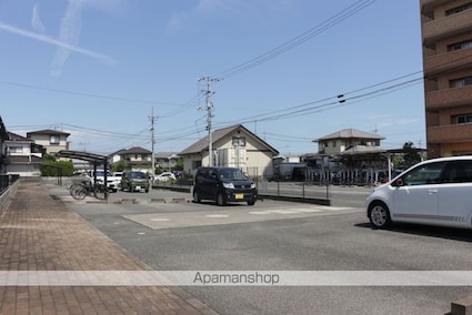 コスモフィールド[2LDK/62.1m2]の駐車場