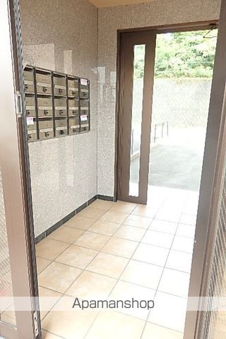 グロワールの玄関写真