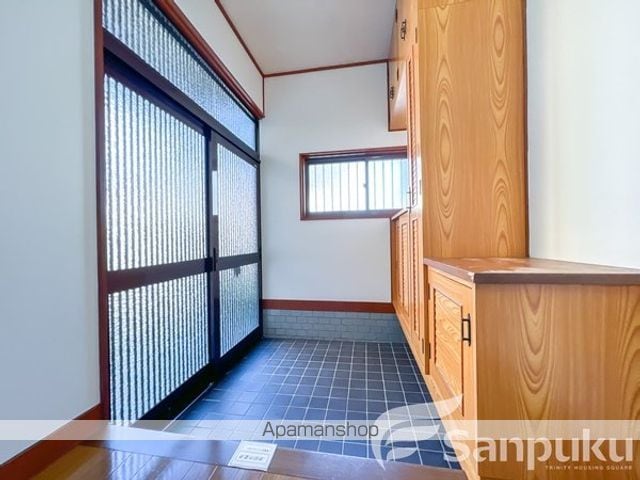 伊予鉄道高浜線 西衣山駅 徒歩5分 2階建 築41年の内装写真