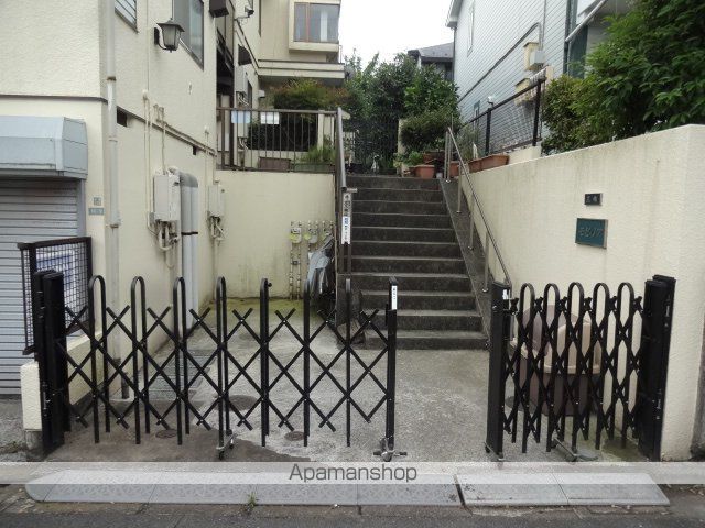 モビリアの玄関写真