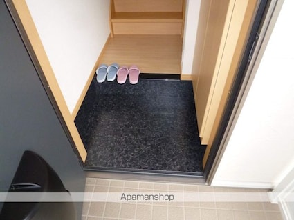 ルミナスローズ[2LDK/54.8m2]の玄関