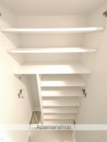 エスプレイス江坂RESIDENCEの内装写真