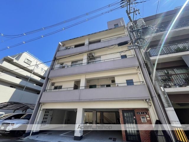 山根ビルの外観写真