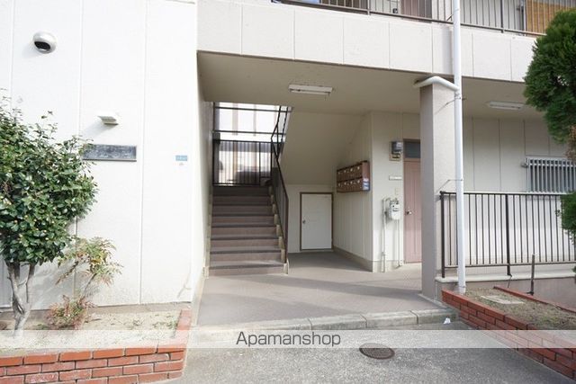 シャトーかわもとの玄関写真
