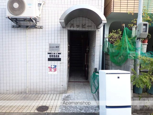 ハッピーNYの玄関写真