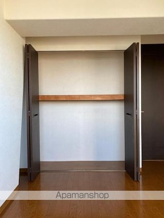 サーパス桜町[4LDK/82.73m2]の収納