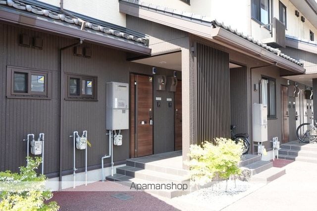 カレンデュラIIの玄関写真