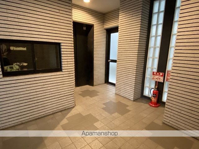 シルフィード平塚の玄関写真