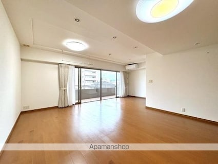 サーパス桜町二丁目[2LDK/71.43m2]のリビング・居間