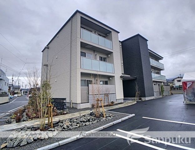 CRESTIEQの外観写真