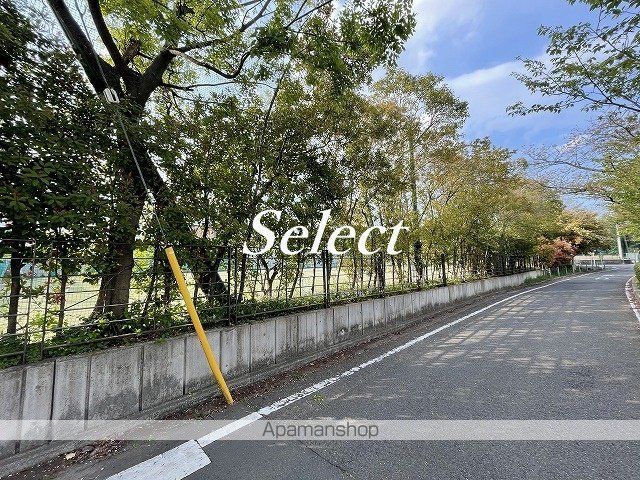 ハーミットクラブハウス南太田IIIの周辺写真