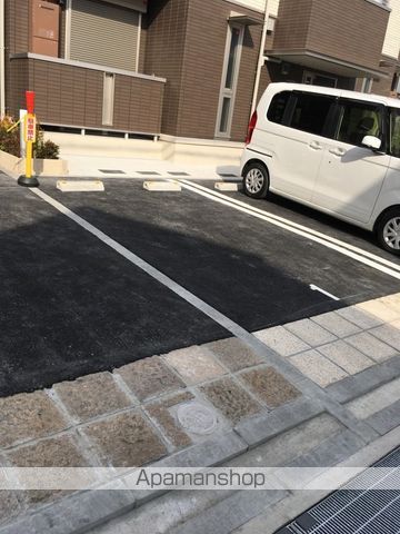 ソシュールのその他写真