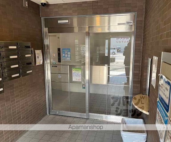 シャルレ1番館の玄関写真