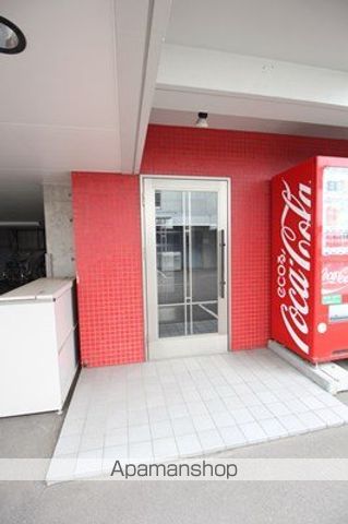 プレゼンスN9 C棟の玄関写真
