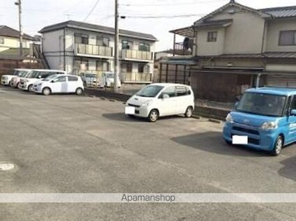 パーシモンタウンＡ[2LDK/54.65m2]の駐車場