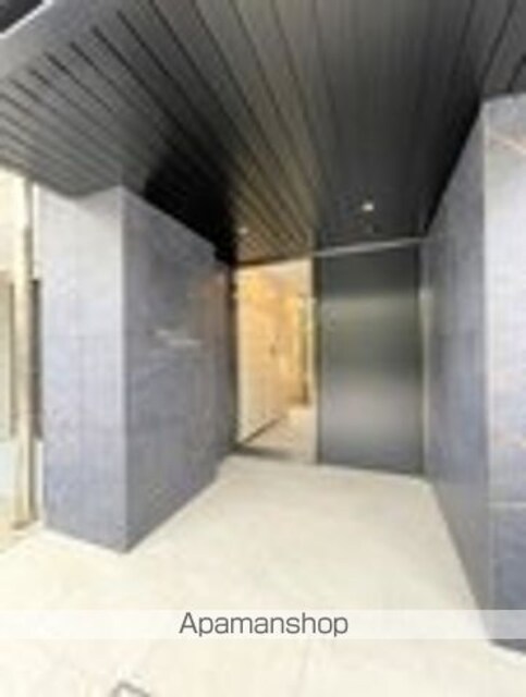 東京都豊島区池袋４丁目[1K/25.67m2]のエントランス