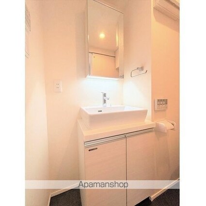 ウェルスクエアイズム高井戸[1K/19.99m2]の洗面所