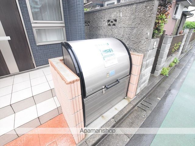 メゾン ド マロンの玄関写真