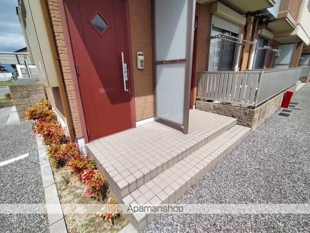 エスエスコーポ米原の玄関写真