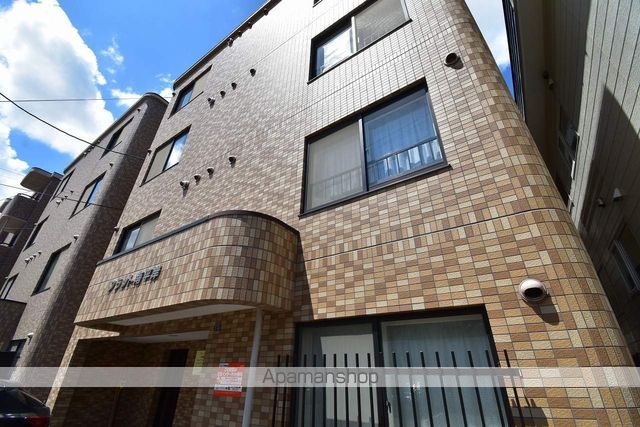 フラット南平岸の外観写真