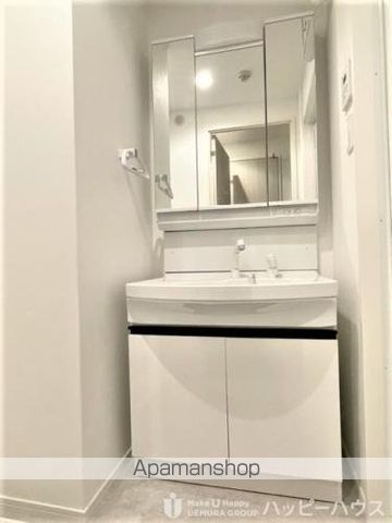 NUDGEONE.香椎駅前の内装写真
